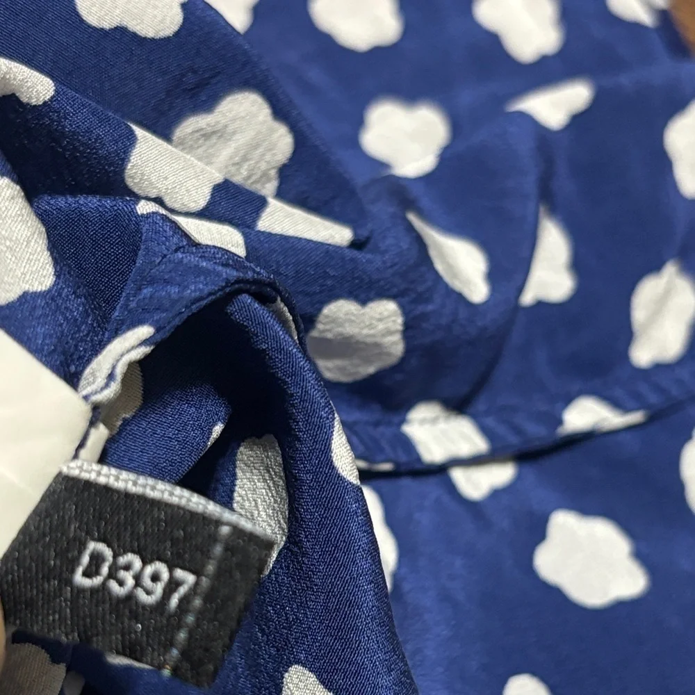 Kate Spade Navy and White Floral Top Size: XS